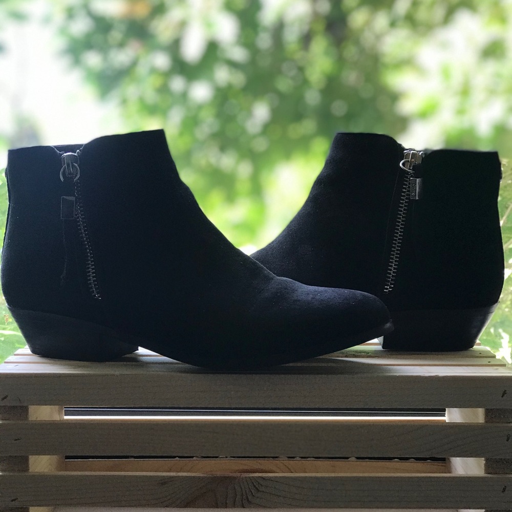 Circus by Sam Edelnan Ankle boots